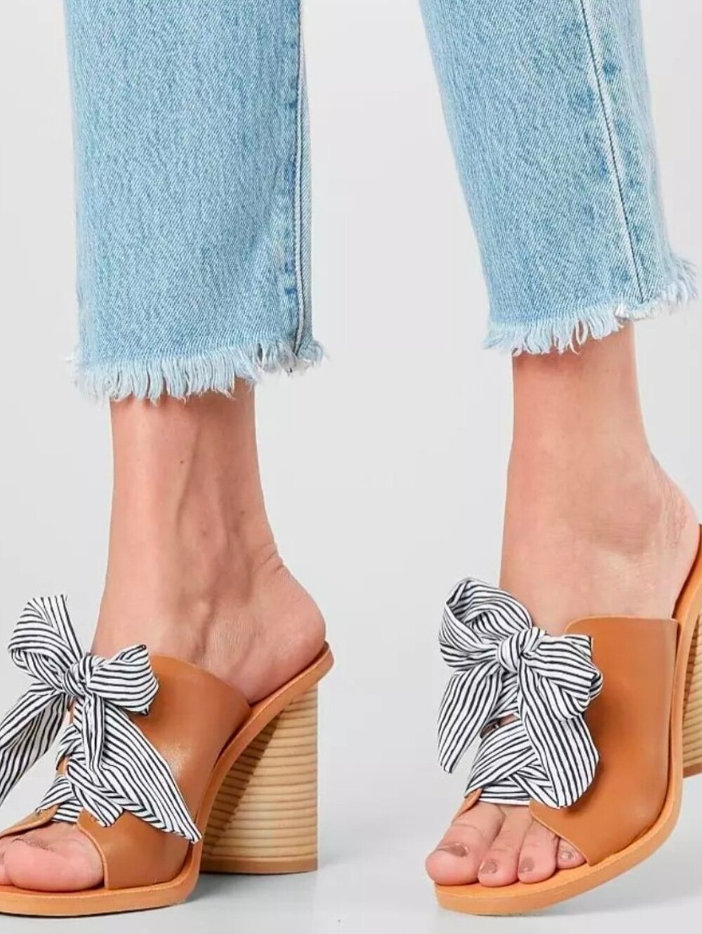 Dolce Vita Stacked Heel Sandal With Striped Tie NWT Size 7.5